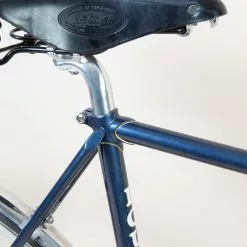 Louis Sport Herre Håndbygget Letvægtscykel. Dust Blue. 3 Indv. Gear. Str 58 -Cykler Salg 2019 12 29 07.01.10 scaled 1